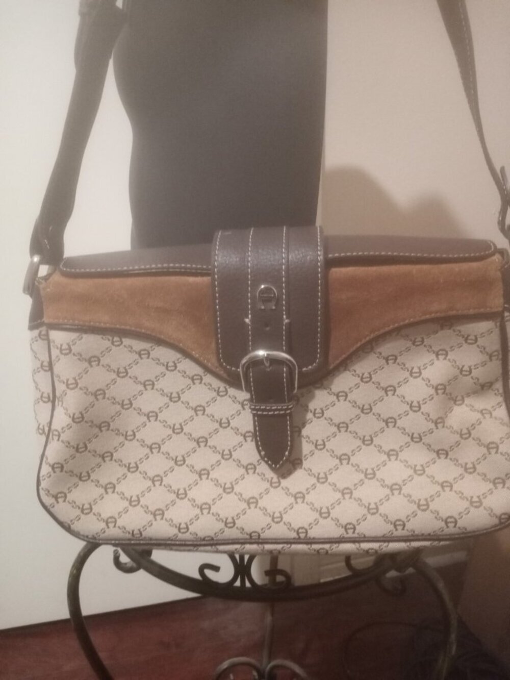VTG Etienne Aigner Monogram Canvas Leather Trim Shoulder Bag Purse Buckle - Picture 5 of 15